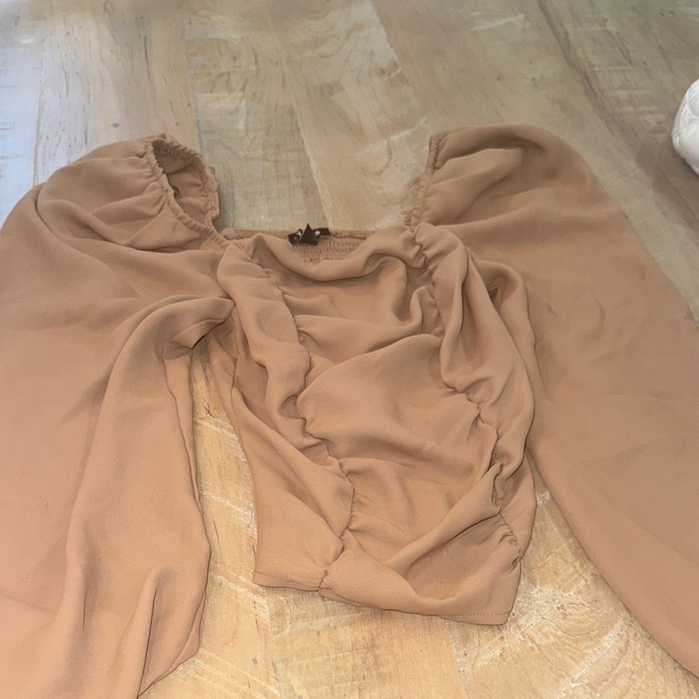 Express Women’s Ruched Puff-Sleeve Blouse - Camel